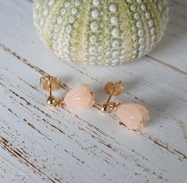 Mother of Pearl Pikake Flower Studs