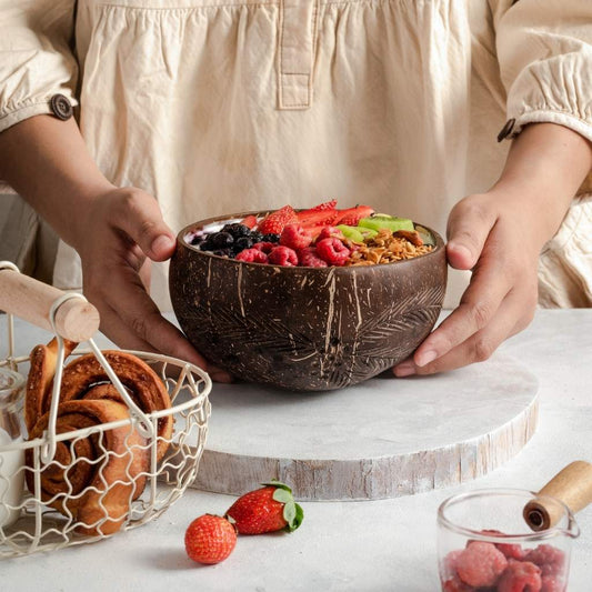 Coconut Bowl with Wooden Spoon (Leaf Pattern)